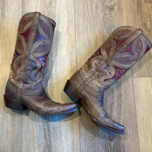 Lucchese woman’s boots size 9b great condition only worn 3 times red and brown - Picture 3 of 5